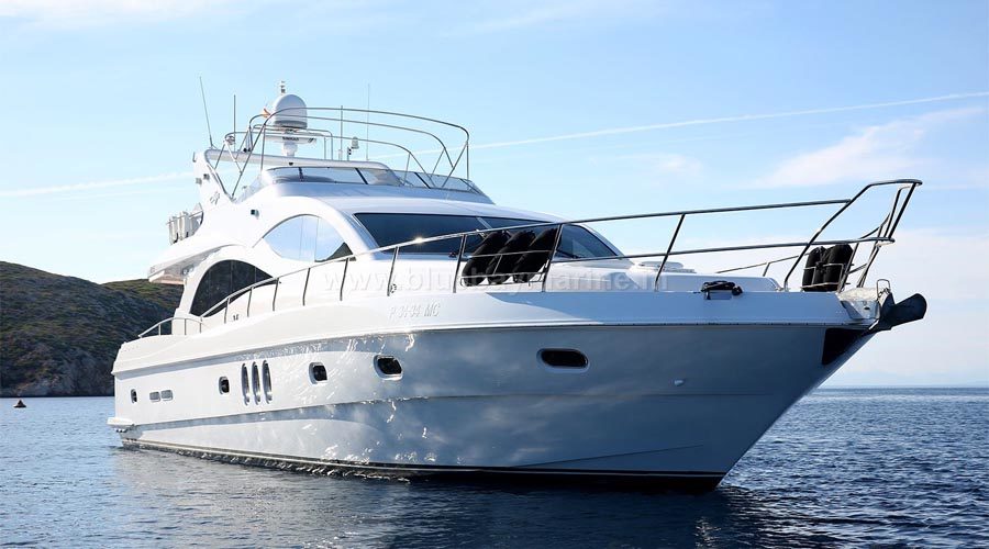 luxury yacht goa